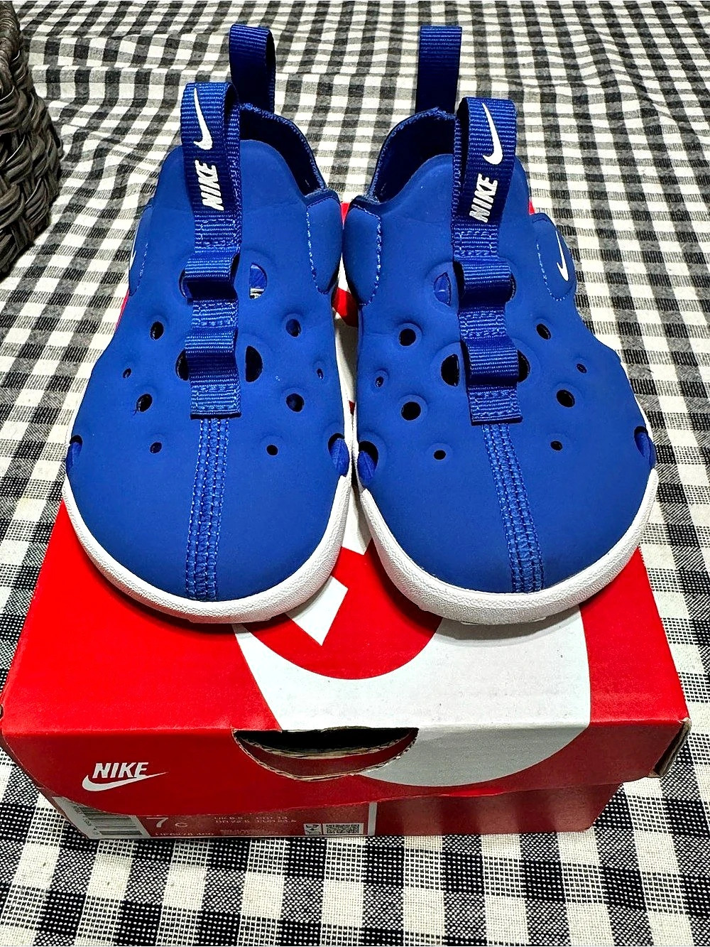 Nike sunray sandals 7c